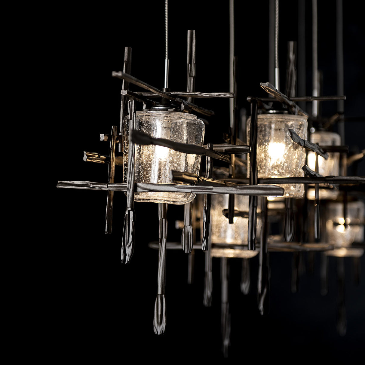 Hubbardton Forge 2022 Dark Smoke Seeded Clear Glass (II) Standard Tura 7-Light Seeded Glass Pendant
