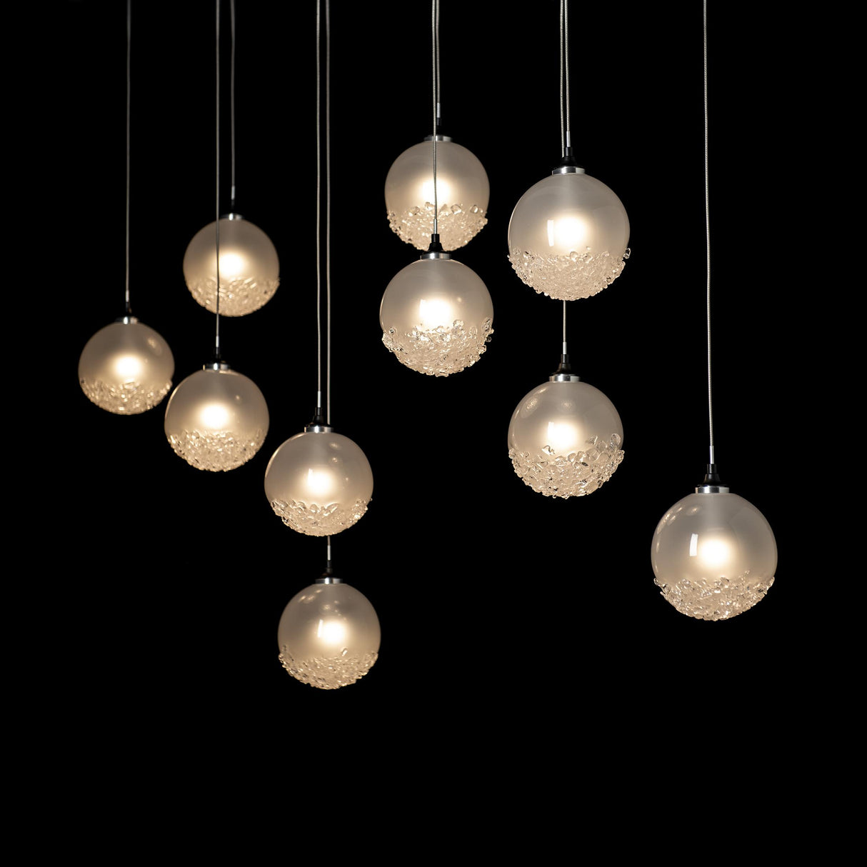 Hubbardton Forge 2023 Black Frosted Glass (FD) Standard Fritz Globe 10-Light Pendant