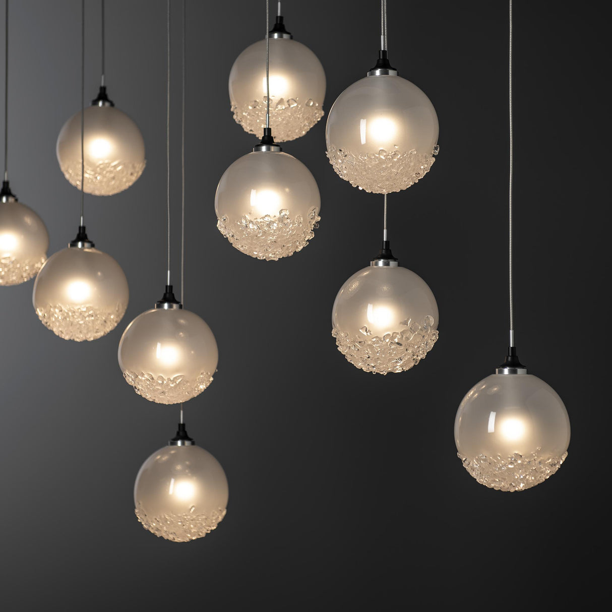 Hubbardton Forge 2023 Black Frosted Glass (FD) Standard Fritz Globe 10-Light Pendant