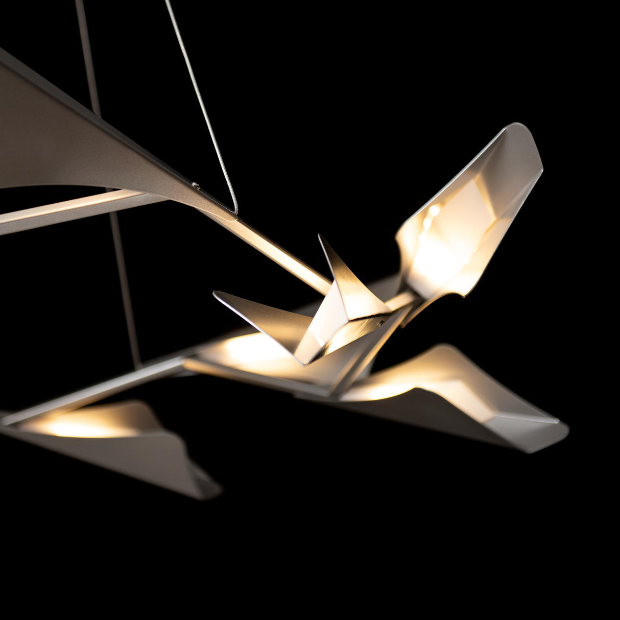Hubbardton Forge 2020 Vintage Platinum Vintage Platinum Standard Plume 12-Light LED Pendant
