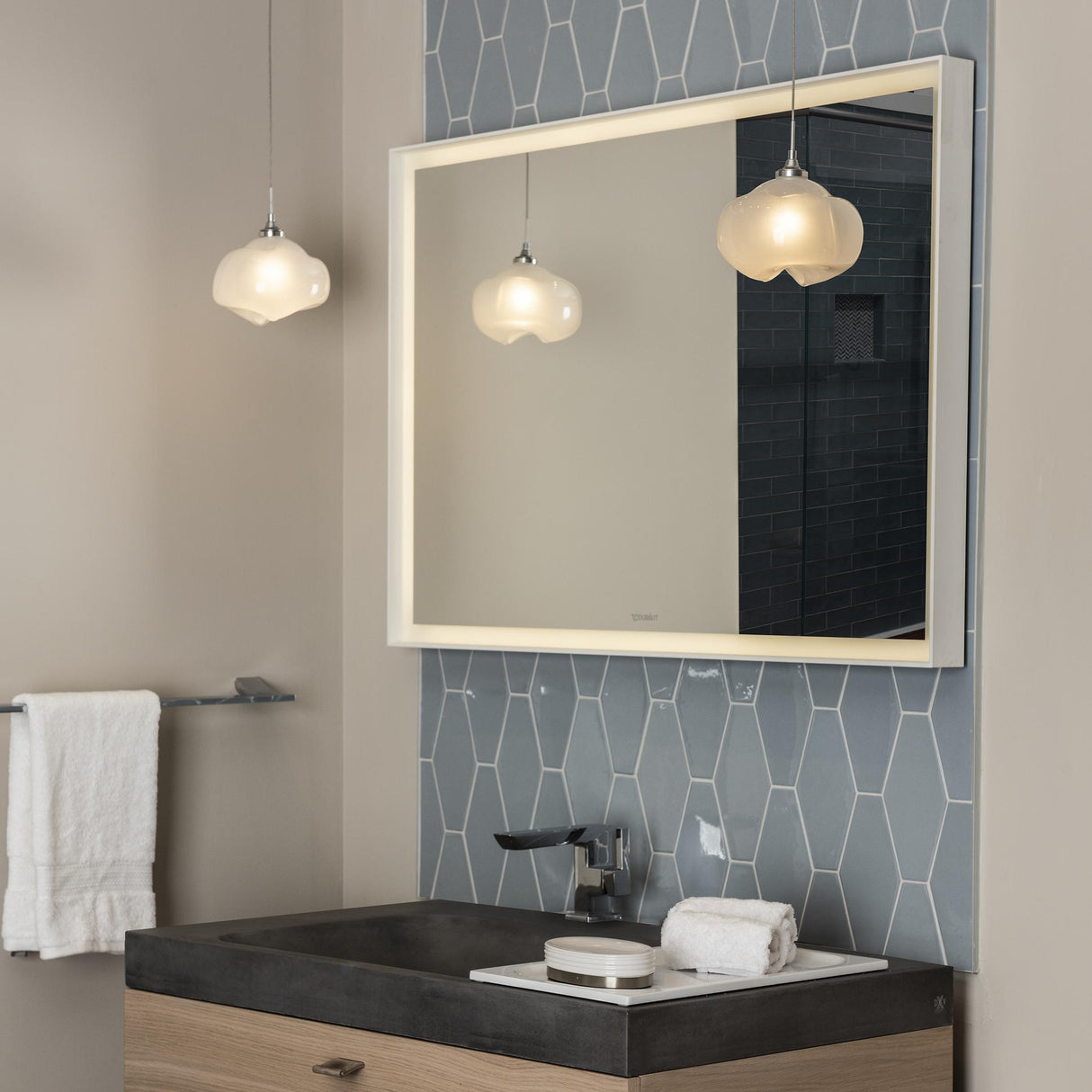 Hubbardton Forge 2022 Sterling Frosted Glass (FD) Standard Ume Low Voltage Mini Pendant