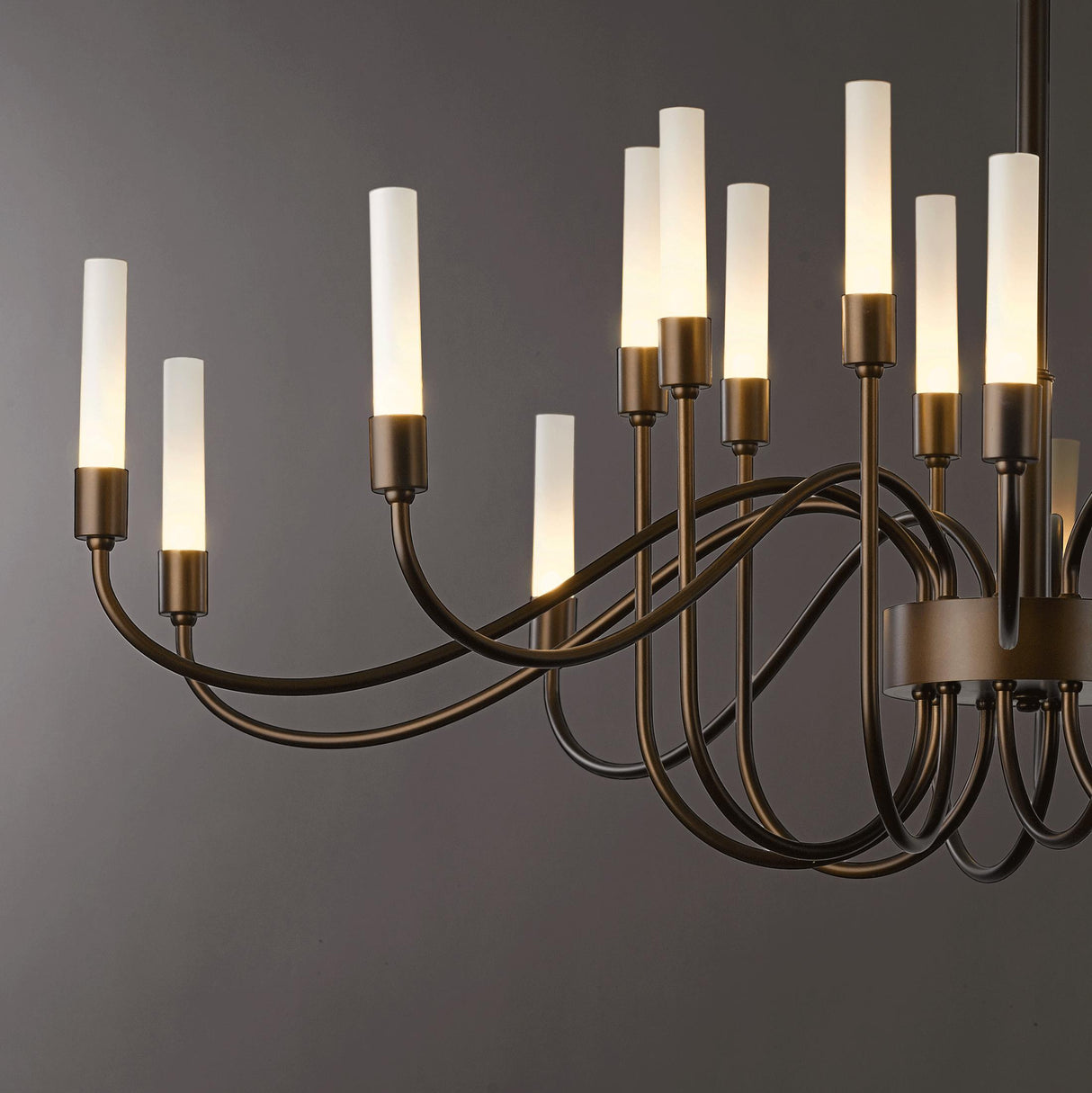 Hubbardton Forge 2014 Dark Smoke Lisse 20 Arm Chandelier