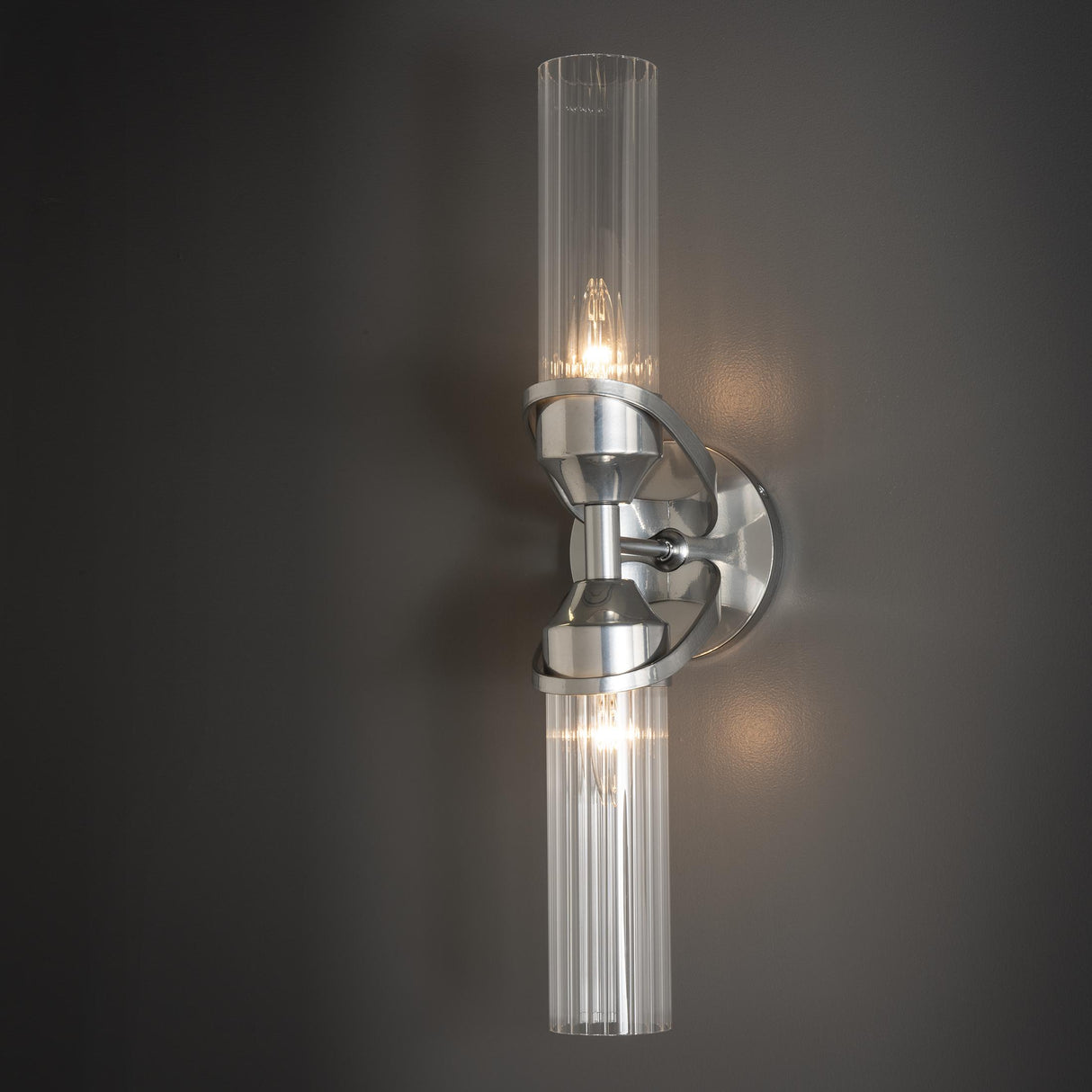 Hubbardton Forge 2022 Sterling Clear Glass (ZM) Bow 2-Light Bath Sconce