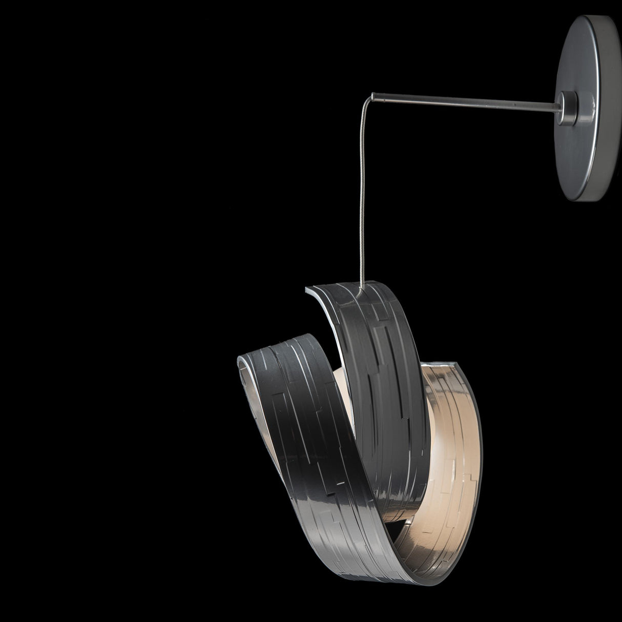 Hubbardton Forge 2023 Sterling Opal Glass (GG) Riza Low Voltage Sconce