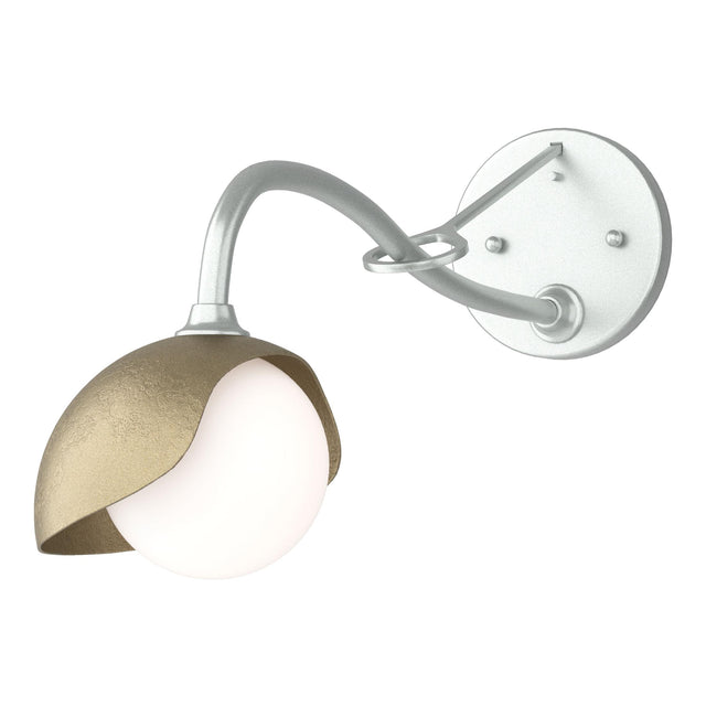 Hubbardton Forge 2022 Vintage Platinum Soft Gold Opal Glass (GG) Brooklyn 1-Light Single Shade Long-Arm Sconce