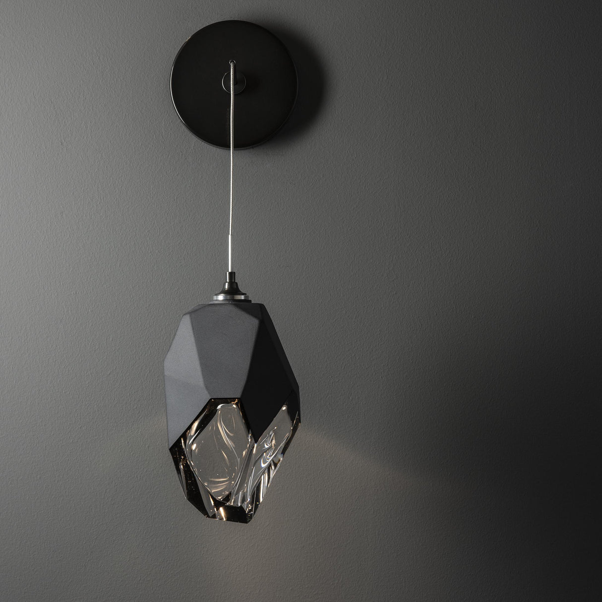 Hubbardton Forge 2023 Ink Black Crystal (BP) Chrysalis Large Low Voltage Sconce