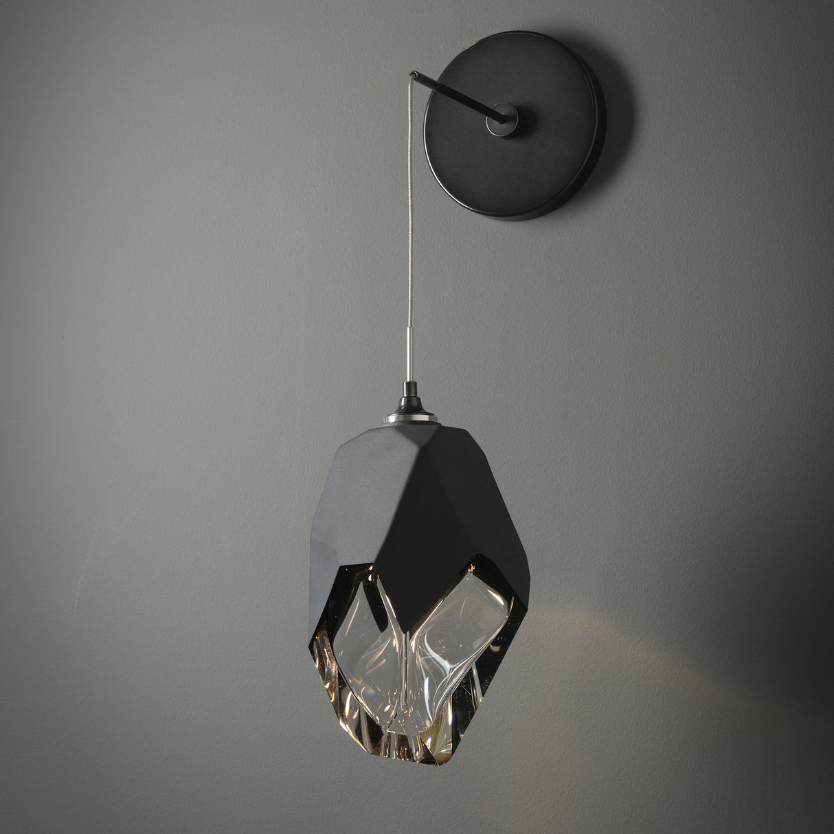 Hubbardton Forge 2023 Ink Black Crystal (BP) Chrysalis Large Low Voltage Sconce