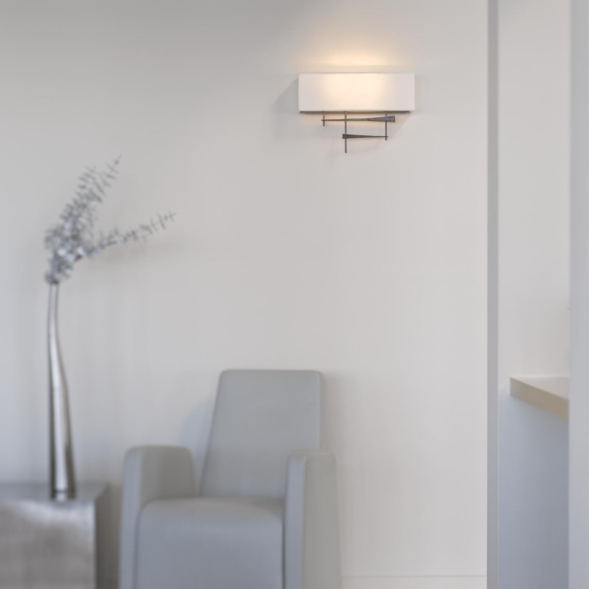 Hubbardton Forge 2013 Dark Smoke Flax Shade (SE) Cavaletti Sconce