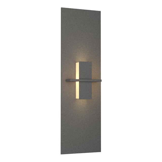 Hubbardton Forge 2010 Natural Iron White Art Glass (BB) Aperture Vertical Sconce