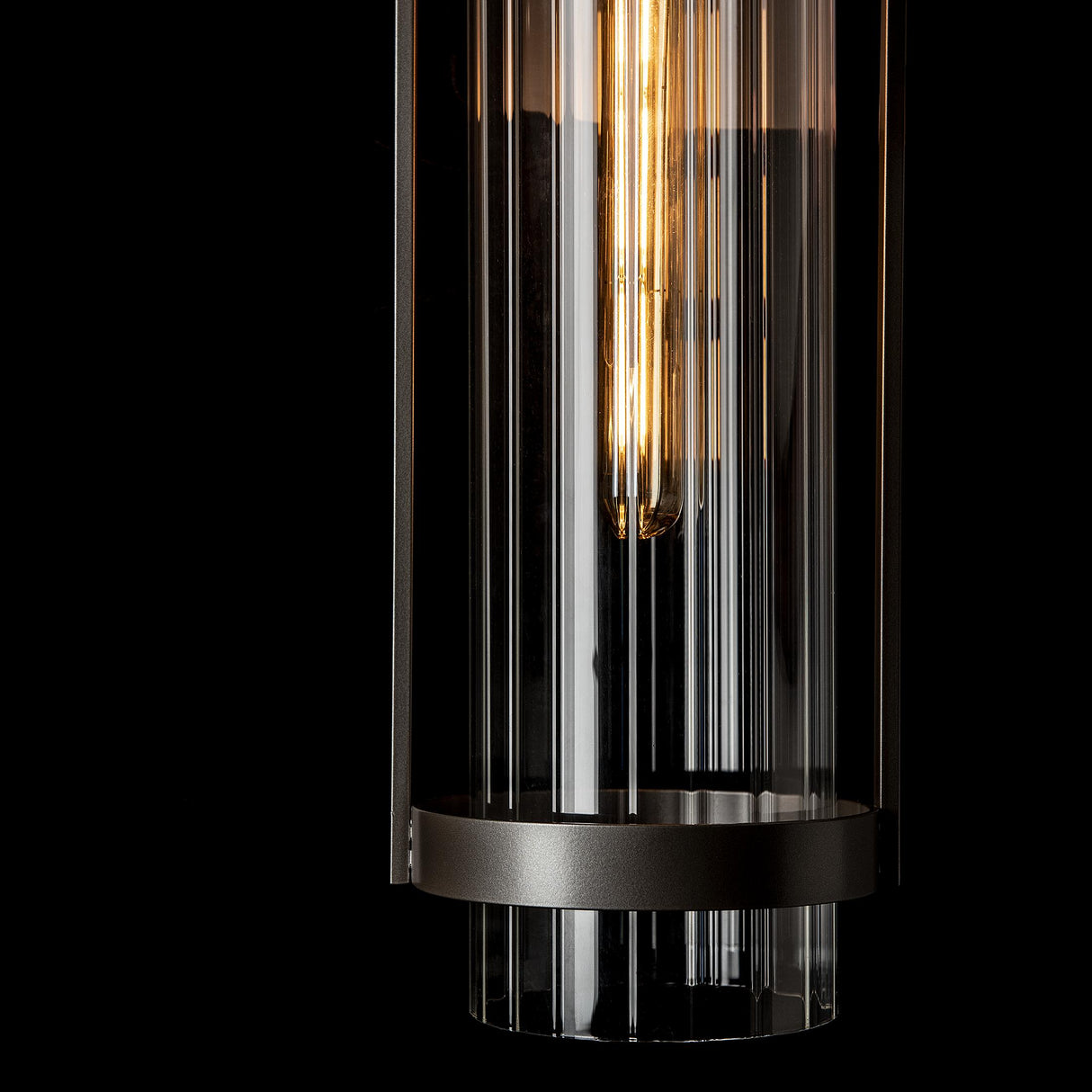 Hubbardton Forge 2023 Coastal Dark Smoke Clear Glass (ZM) Alcove Medium Outdoor Sconce
