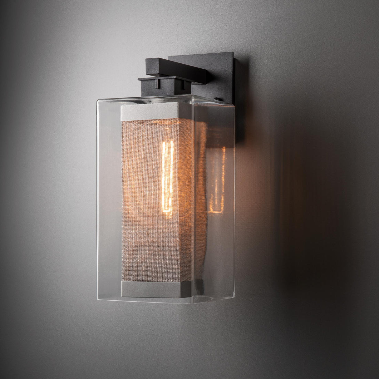 Hubbardton Forge 2021 Coastal Black Coastal Silver Clear Glass (ZM) Polaris Outdoor Large Sconce
