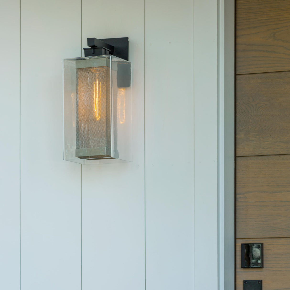 Hubbardton Forge 2021 Coastal Black Coastal Silver Clear Glass (ZM) Polaris Outdoor Large Sconce