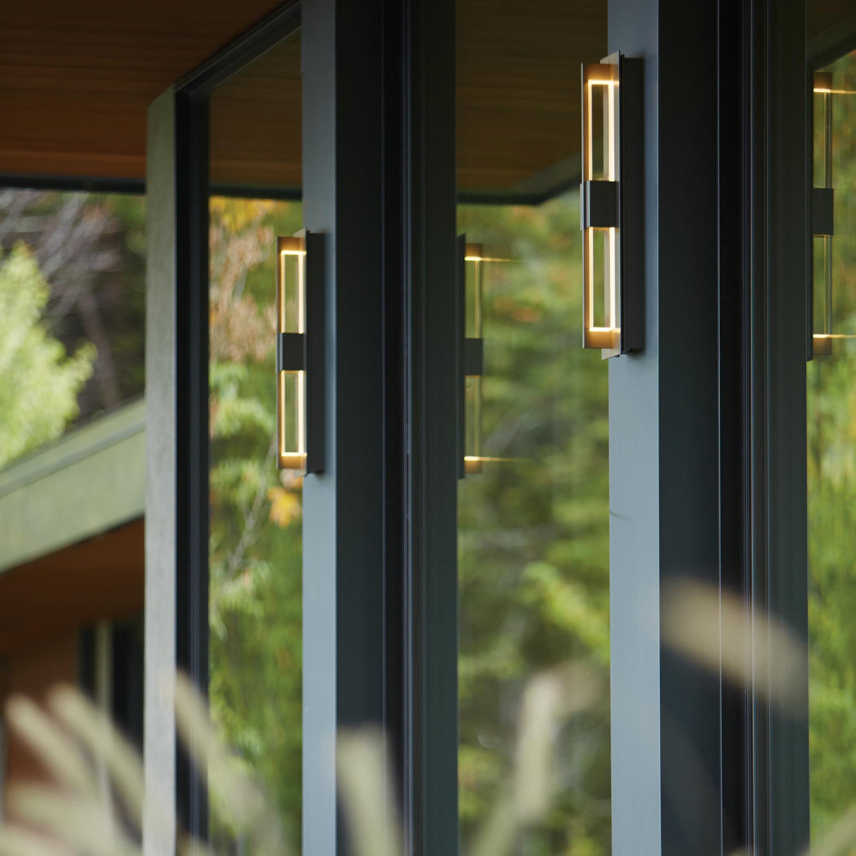 Hubbardton Forge 2014 Coastal Burnished Steel Clear Glass (ZM) Double Axis Large LED Outdoor Sconce