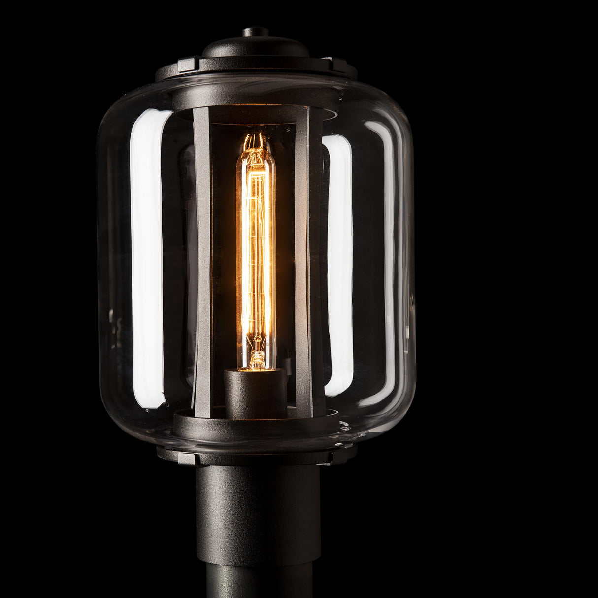 Hubbardton Forge 2022 Coastal Oil Rubbed Bronze Clear Glass (ZM) Fairwinds Outdoor Post Light