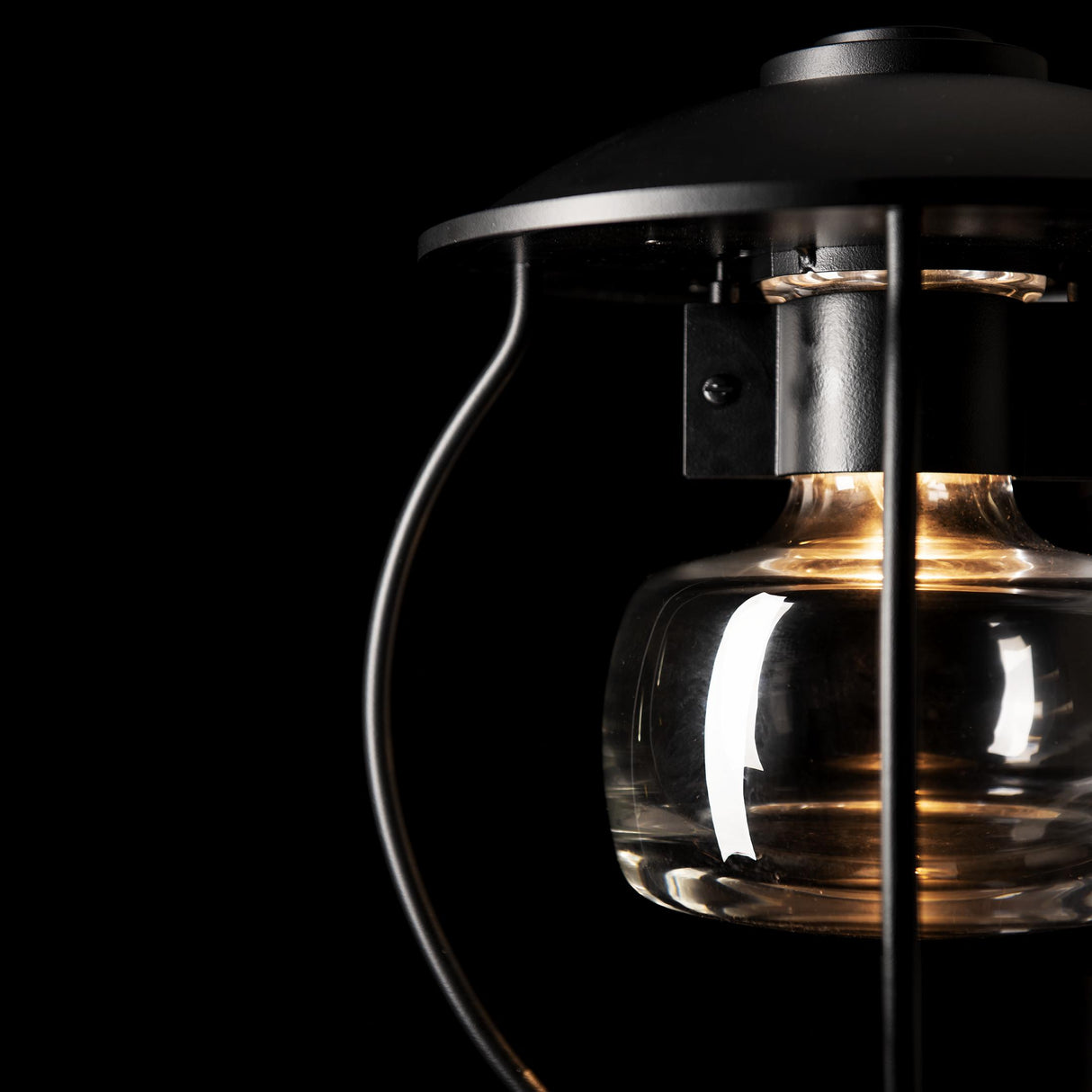 Hubbardton Forge 2022 Coastal Black Clear Glass (ZM) Mason Post Light