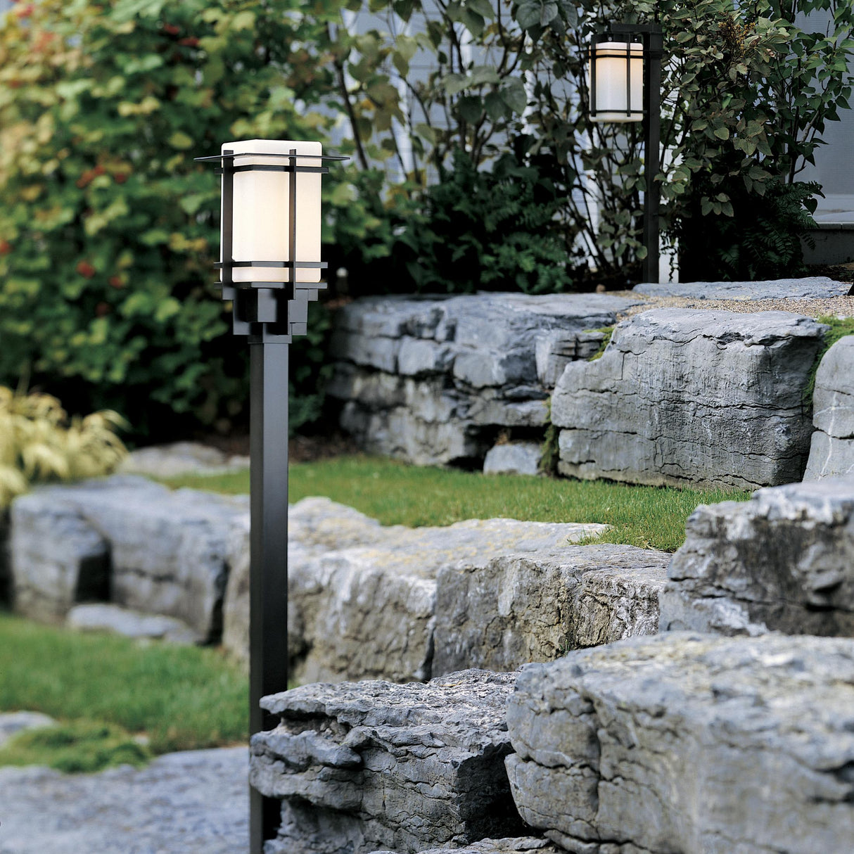 Hubbardton Forge 2007 Coastal Black Opal Glass (GG) Tourou Outdoor Post Light