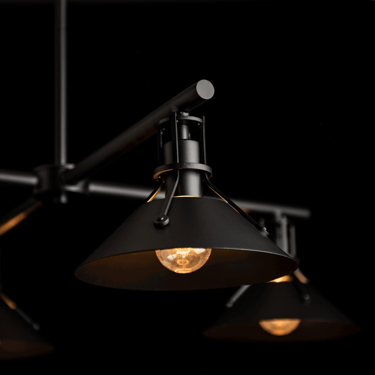 Hubbardton Forge 2021 Coastal Black Multi Henry Outdoor 4-Light Pendant