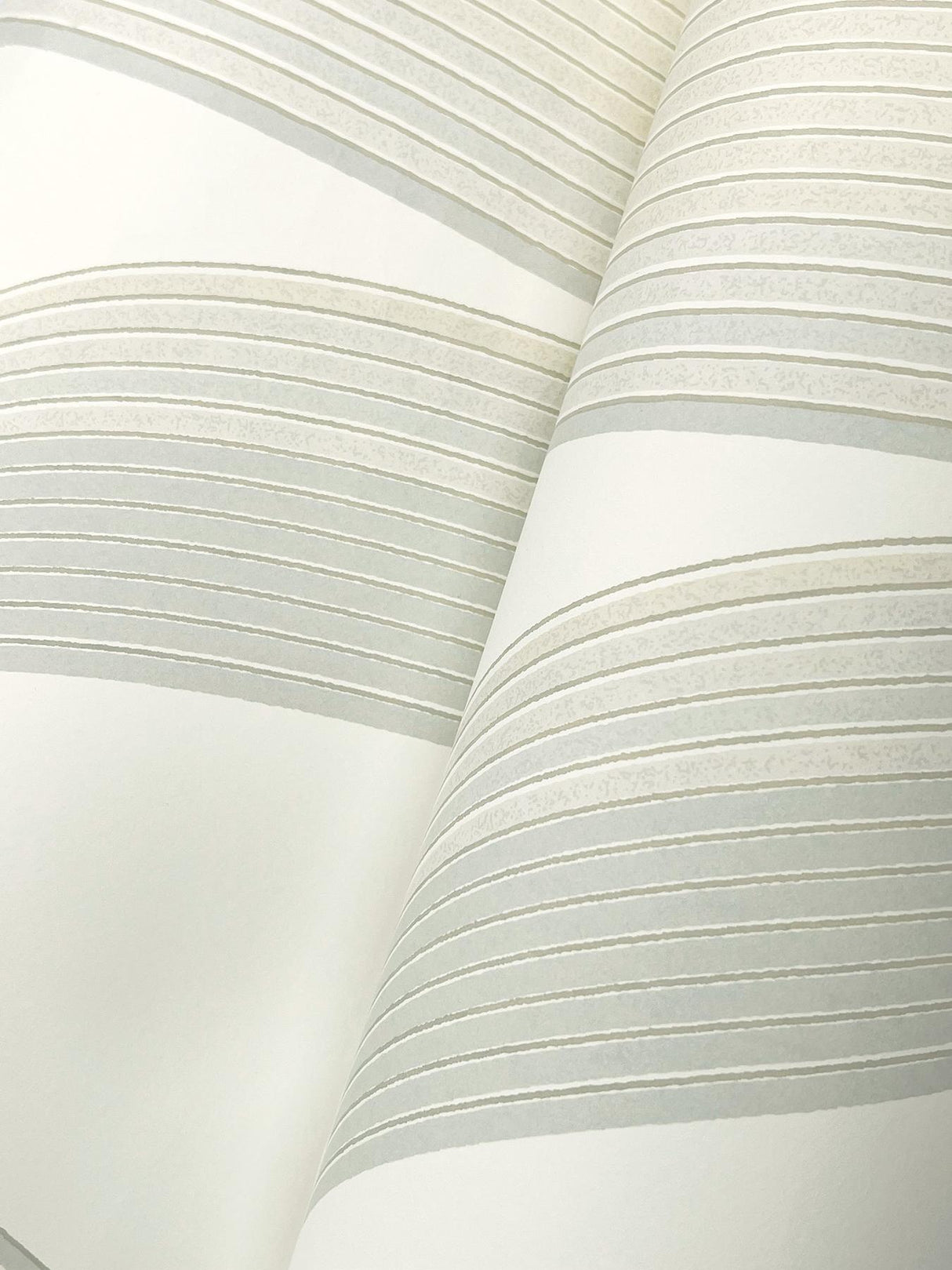 Candice Olson White Progression Ogee White & Off-White Wallpaper
