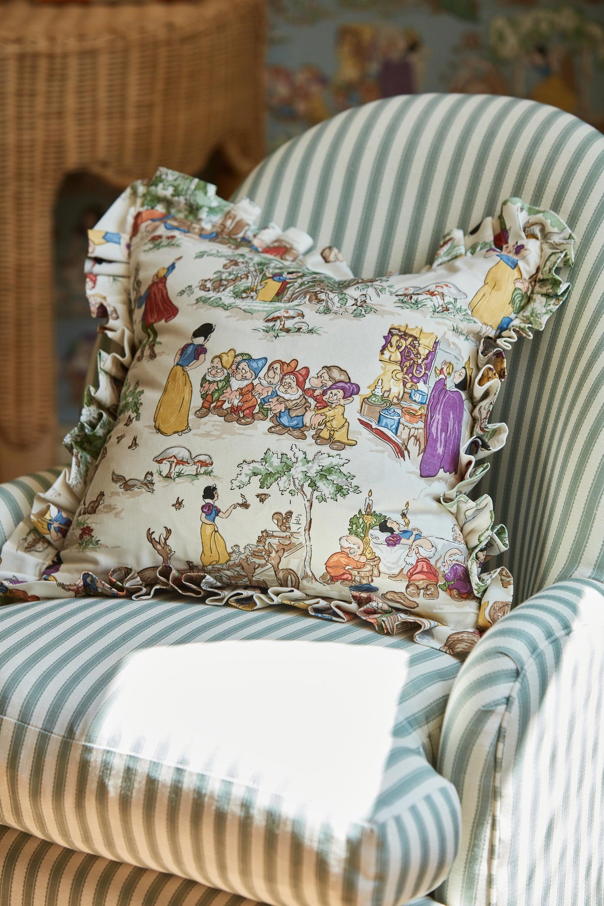 Sanderson Whipped Cream Disney Home x Sanderson Fabric