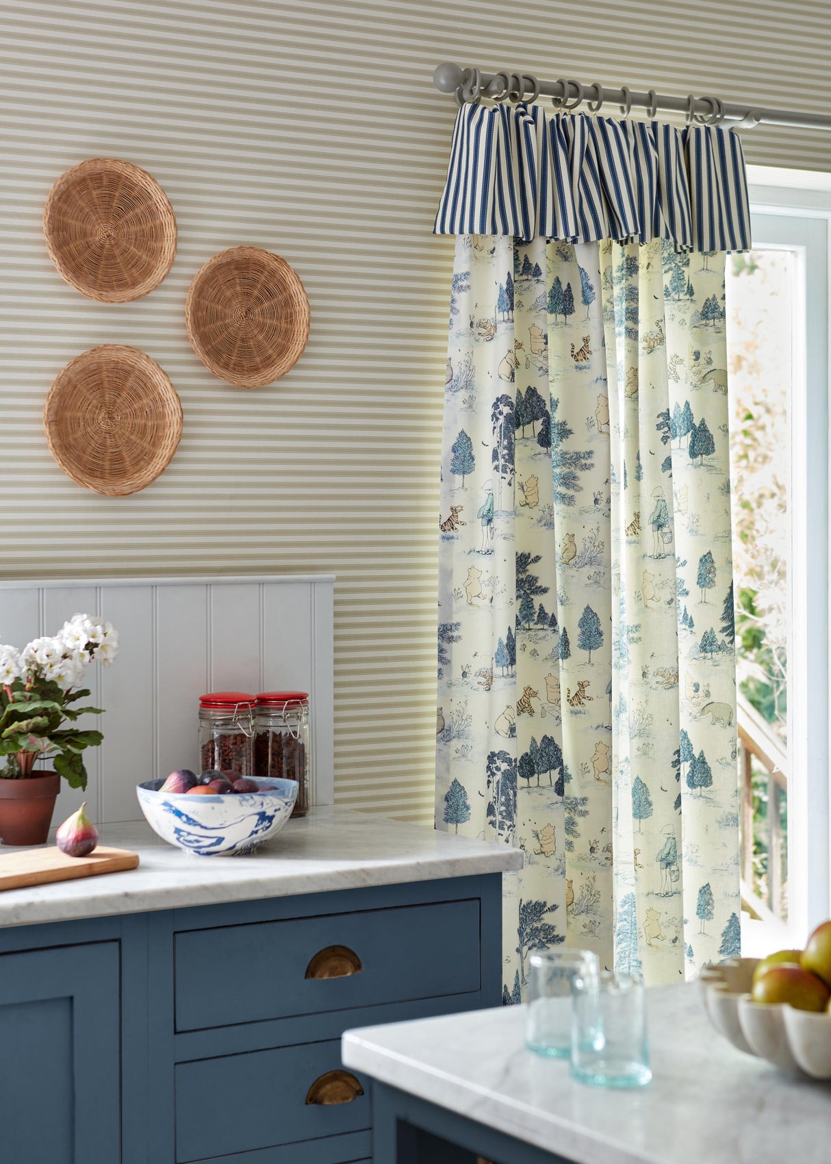 Sanderson Macaron Green Disney Home x Sanderson Fabric