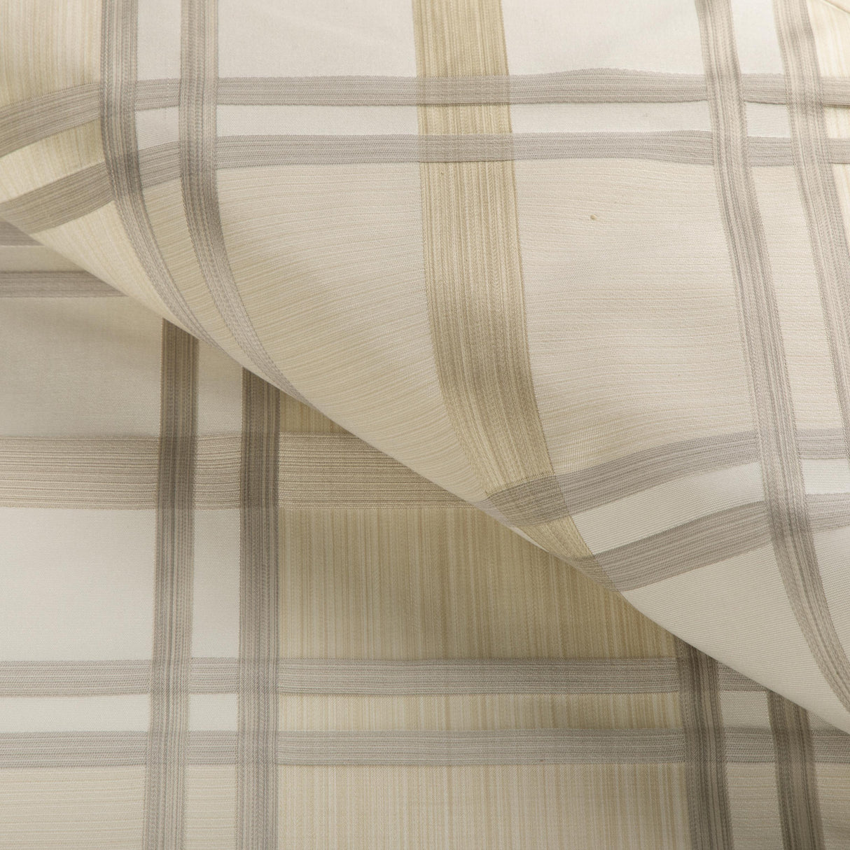 Lee Jofa DAVIES PLAID SAND/STONE Fabric