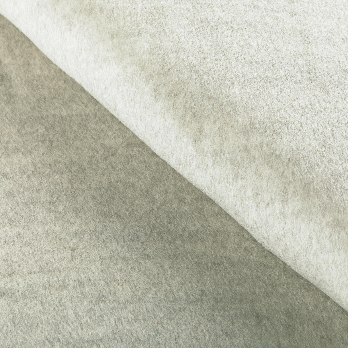 Kravet ALPACA DRIFT FOG Upholstery Fabric