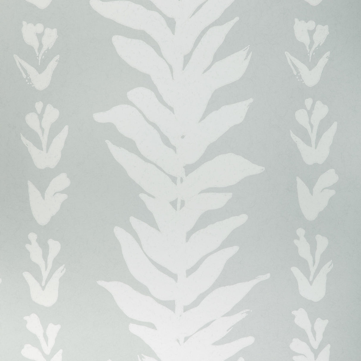Kravet CLIMBING LEAVES WP HAZE Wallpaper