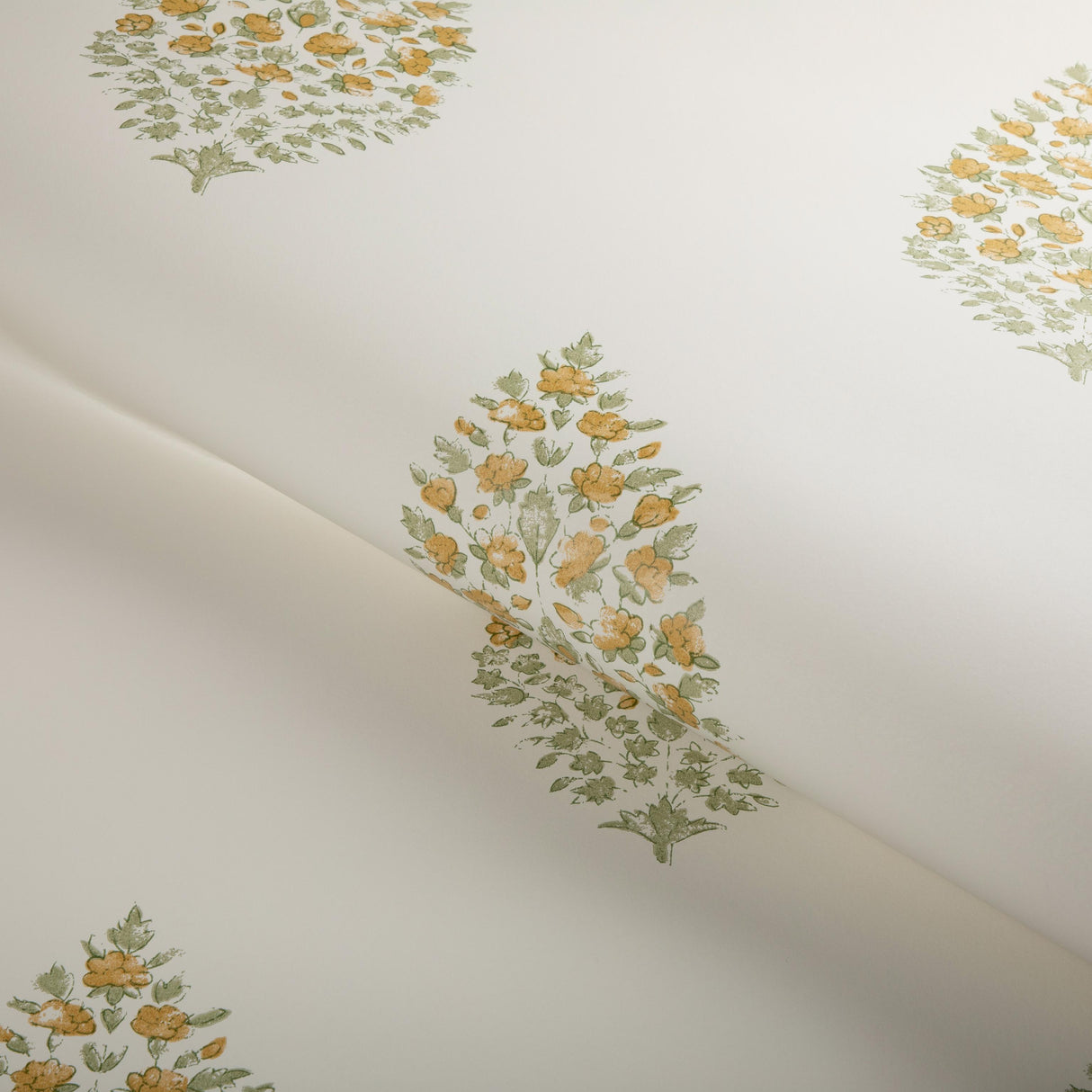 Kravet ATELIER PAISLEY WP WHEAT Wallpaper