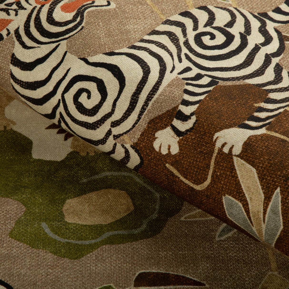 Kravet WILDLIFE FIRE Fabric