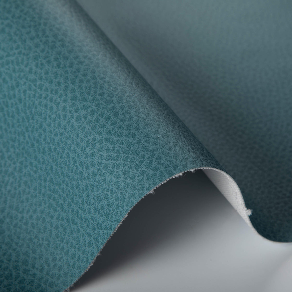 Kravet WOOLF POOL Upholstery Fabric