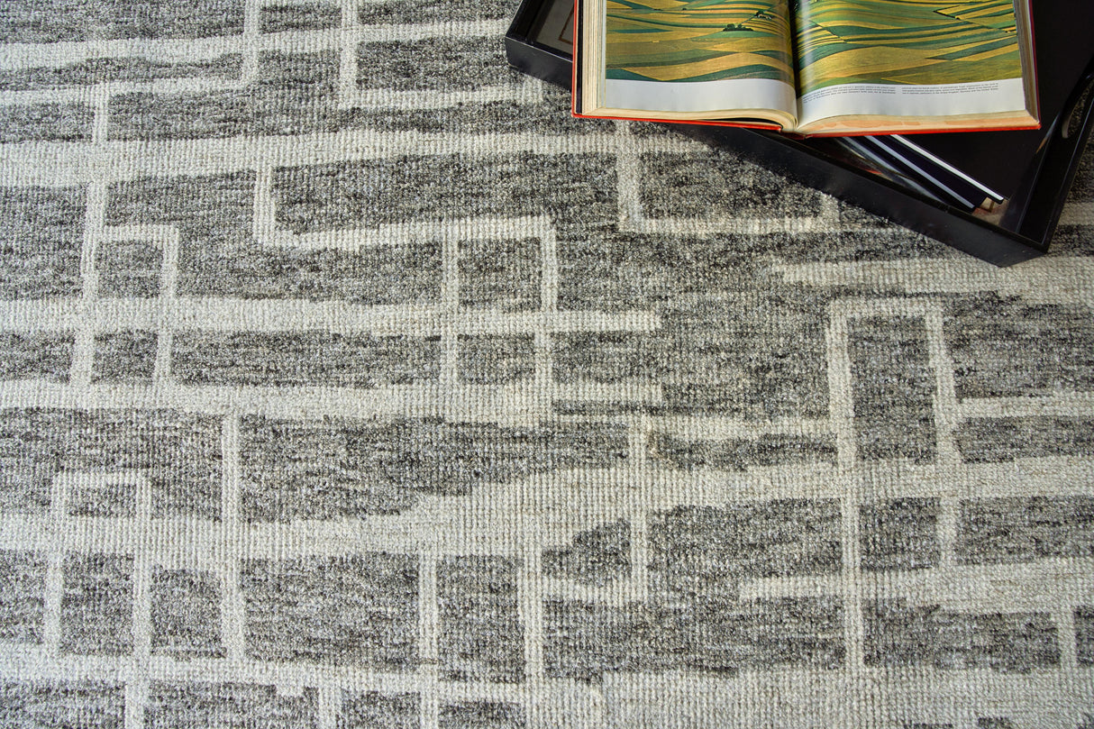 Exquisite Rugs Aldridge Hand-knotted Wool/Bamboo Silk 4480 Charcoal/Ivory 10' x 14' Area Rug