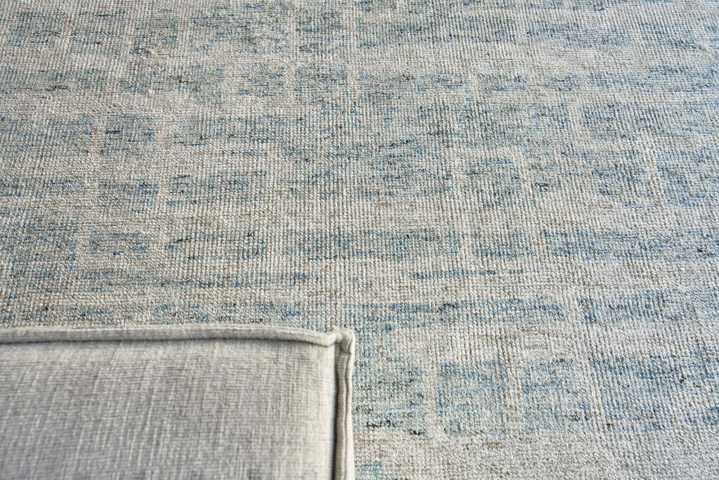 Exquisite Aldridge Hand-knotted Wool/Bamboo Silk Light Blue/Ivory Area Rug 8.0'X10.0' Rug
