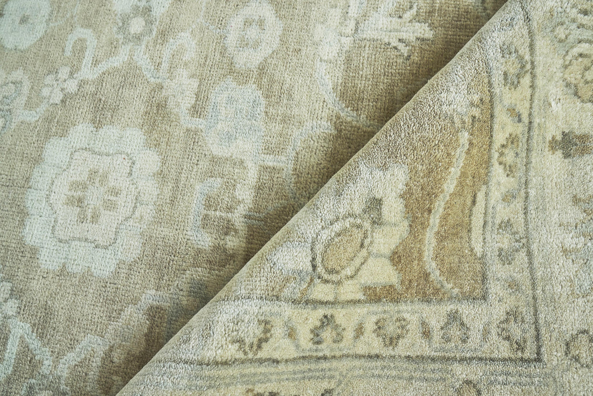 Exquisite Rugs Antique Weave Oushak Hand-knotted New Zealand Wool 2001 Gray/Brown 12' x 15' Area Rug