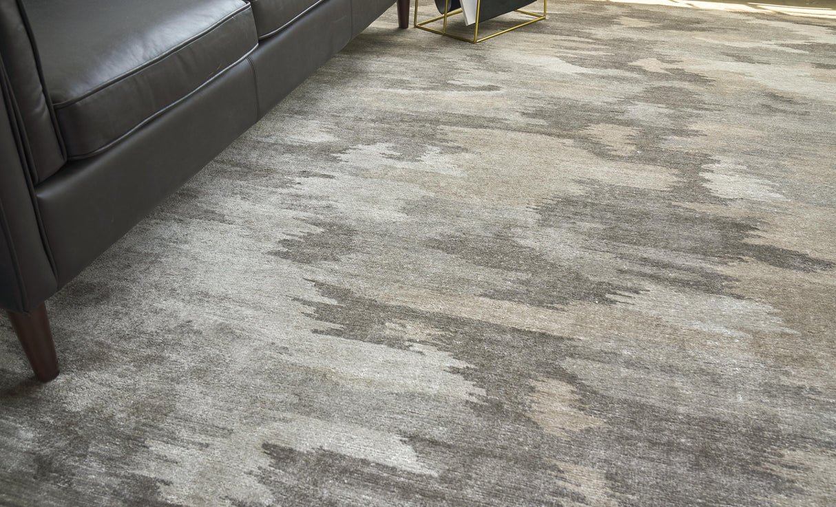 Exquisite Rugs Bamboo Silk Hand-knotted 3263 Light Silver/Gray 10' x 14' Area Rug