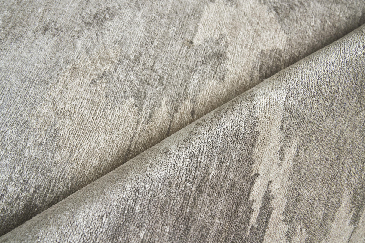 Exquisite Rugs Bamboo Silk Hand-knotted 3263 Light Silver/Gray 8' x 10' Area Rug