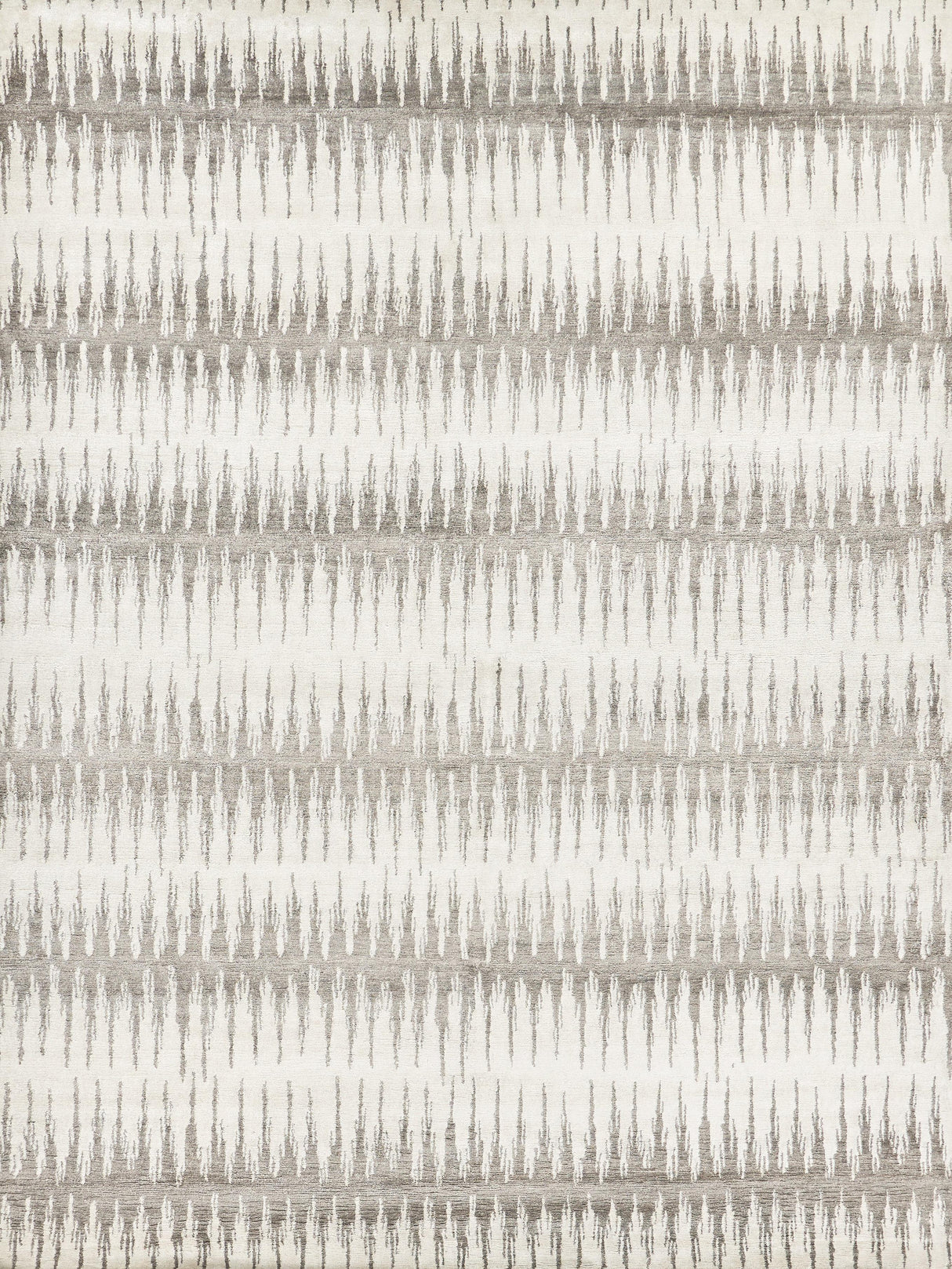 Exquisite Rugs Bamboo Silk Hand-knotted 3288 Gray/Silver 6' x 9' Area Rug