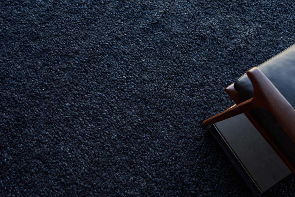 Exquisite Rugs Borelli Hand-loomed New Zealand Wool 4752 Navy Blue 12' x 15' Area Rug