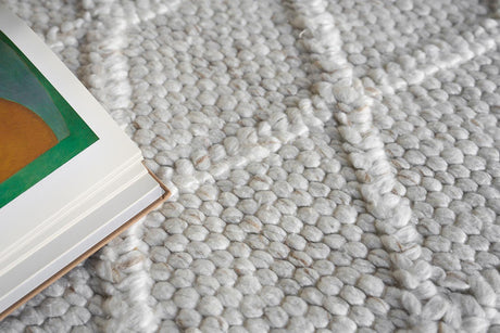 Exquisite Rugs Brentwood Handwoven Wool/Viscose 4704 Ivory 12' x 15' Area Rug