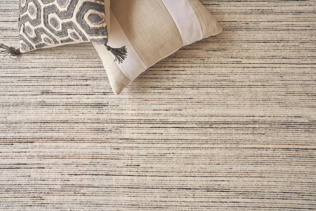 Exquisite Carmen Hand-loomed PET yarn Ivory/Gray Area Rug 6.0'X9.0' Rug