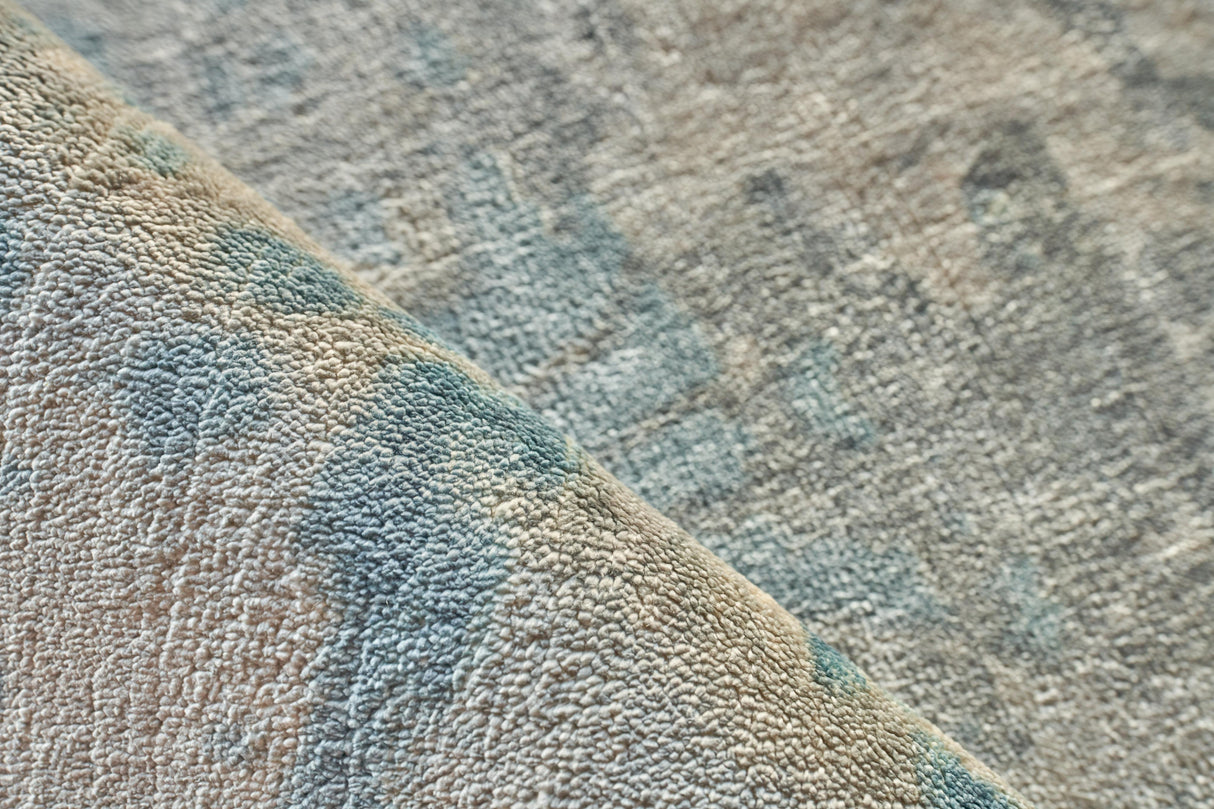 Exquisite Rugs Cassina Hand-loomed Bamboo Silk 3932 Sky Blue 10' x 14' Area Rug