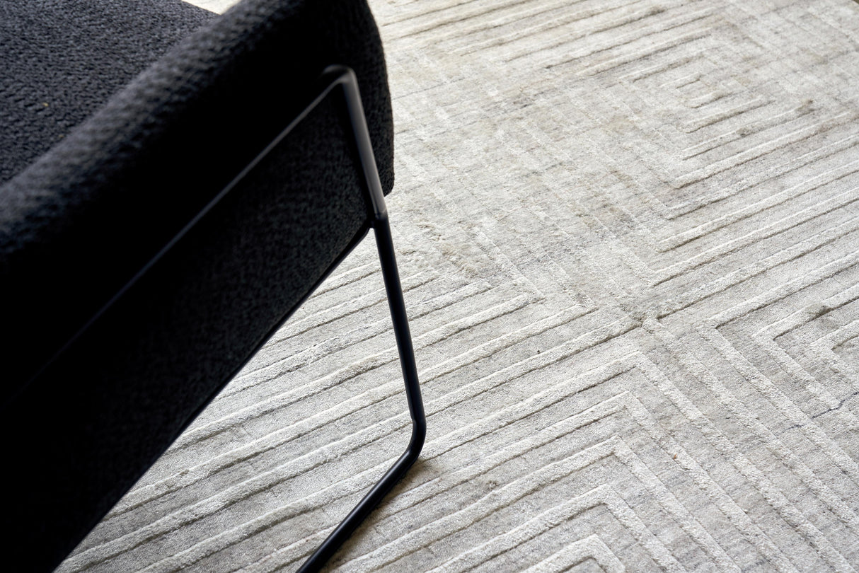 Exquisite Rugs Castelli Hand-loomed Bamboo Silk/Wool 3979 Ivory 14' x 18' Area Rug