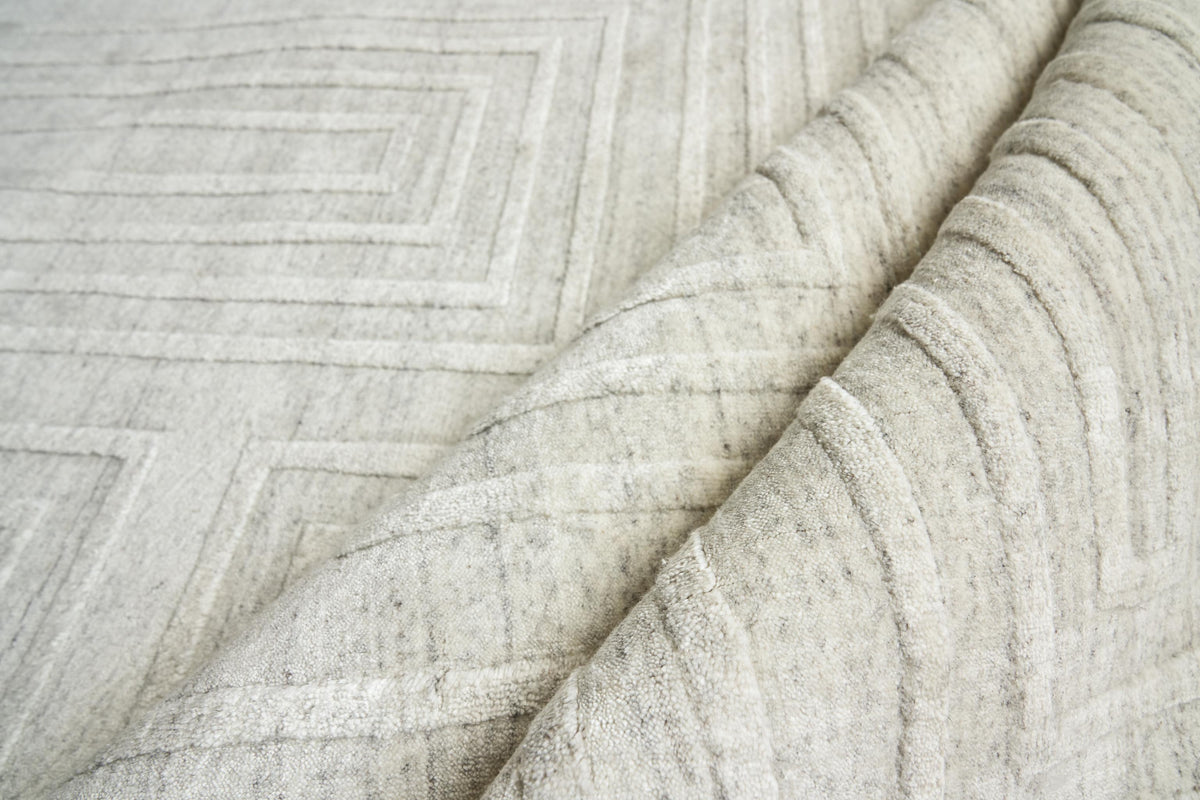 Exquisite Rugs Castelli Hand-loomed Bamboo Silk/Wool 4351 Ivory 12' x 9' Area Rug
