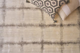 Exquisite Chroma Hand-loomed Wool/Bamboo Silk Silver/Ivory Area Rug 8.0'X10.0' Rug