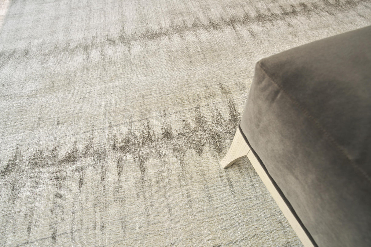 Exquisite Rugs Chroma Hand-loomed Wool/Bamboo Silk 4523 Ivory/Silver 10' x 14' Area Rug