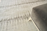 Exquisite Rugs Chroma Hand-loomed Wool/Bamboo Silk 4523 Ivory/Silver 6' x 9' Area Rug