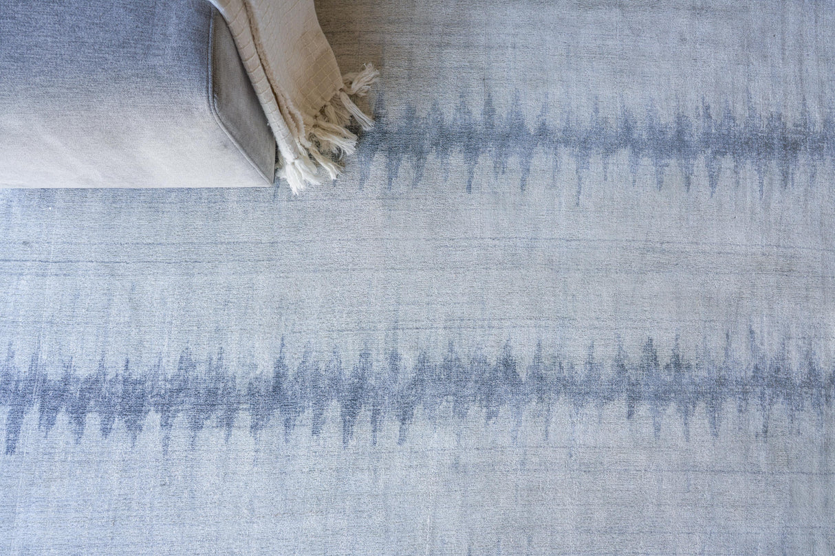 Exquisite Rugs Chroma Hand-loomed Wool/Bamboo Silk 4735 Light Blue 9' x 12' Area Rug