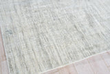 Exquisite Rugs Cloud Hand-loomed Wool/Bamboo Silk 5307 Ivory/Silver 9' x 12' Area Rug