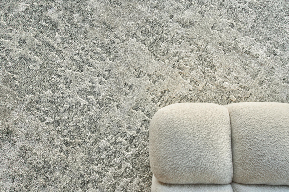 Exquisite Rugs Cosmo Hand-knotted Wool/Bamboo Silk 4529 White 12' x 15' Area Rug