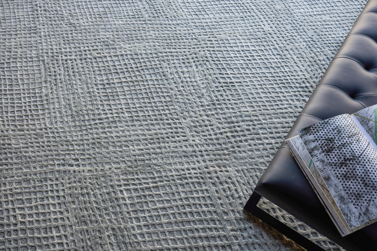 Exquisite Rugs Crescendo Hand-loomed Bamboo Silk 4902 Silver 12' x 15' Area Rug