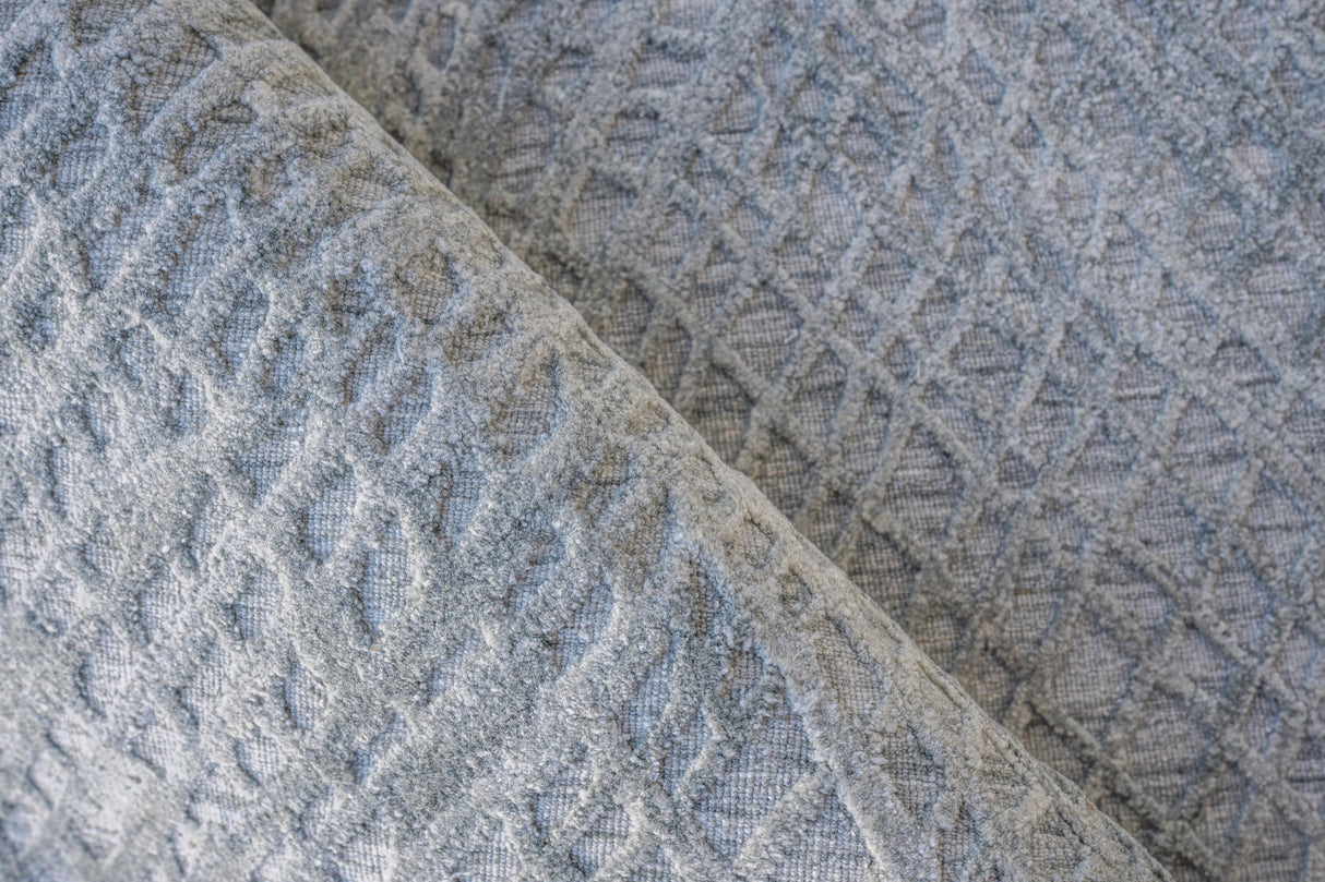 Exquisite Rugs Crescendo Hand-loomed Bamboo Silk 4902 Silver 12' x 15' Area Rug